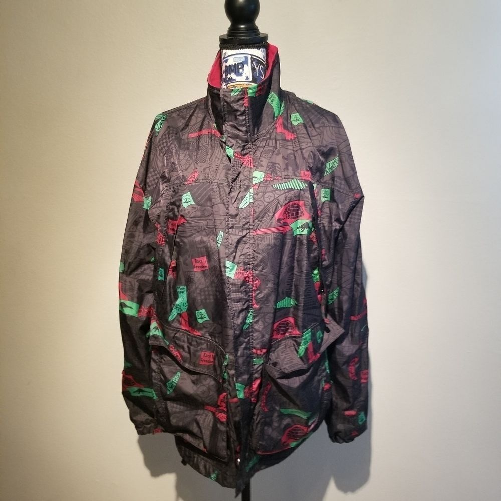 VINTAGE AKADEMIKS BLACK POLAR EXPOLRER JACKET. (SHD)